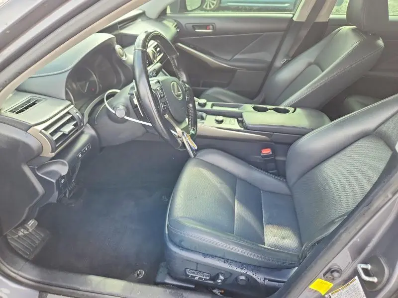 2017 LEXUS IS 200T  