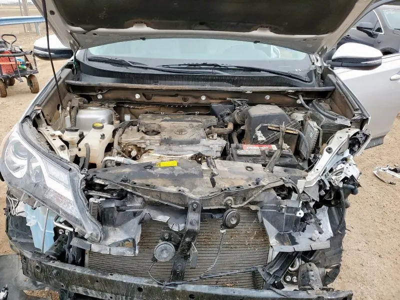 2014 TOYOTA RAV4 XLE  