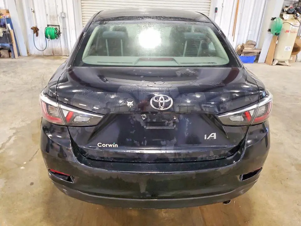 2017 TOYOTA YARIS IA BASE  