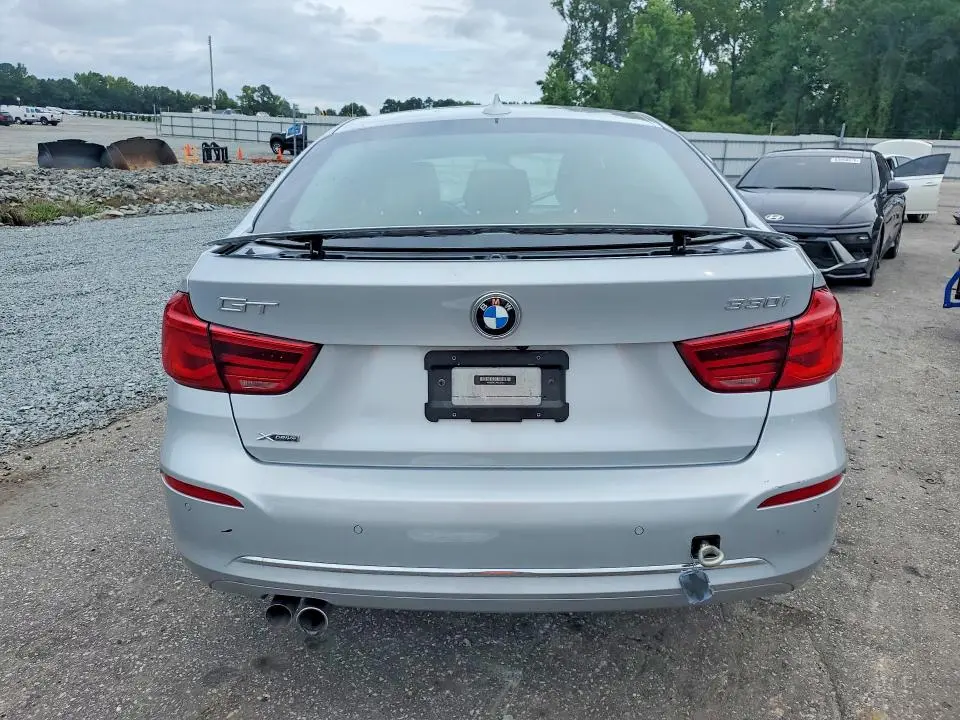 2019 BMW 330XI GT  