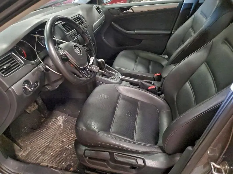 2015 VOLKSWAGEN JETTA SE  