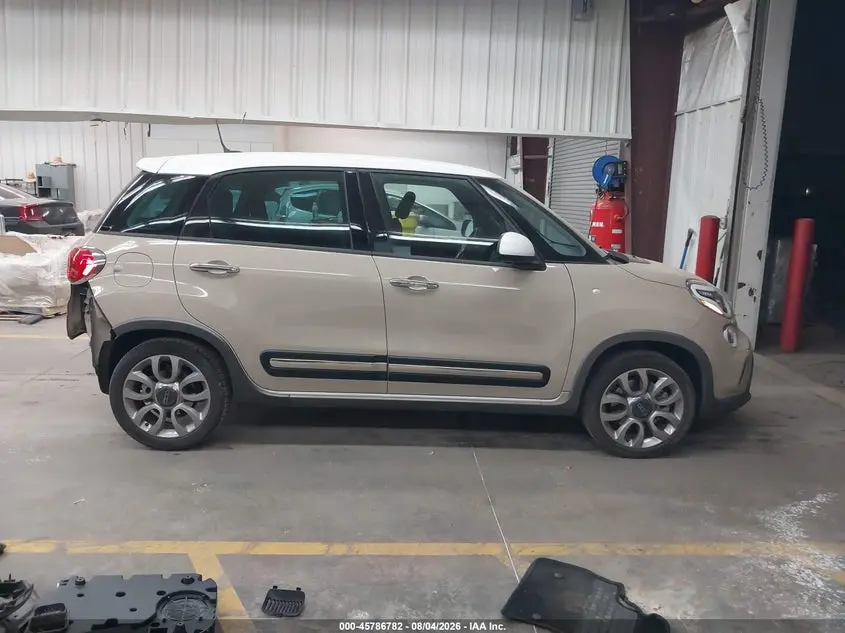 2016 FIAT 500L TREKKING