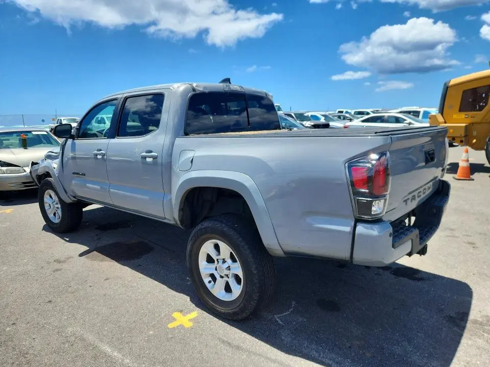 2021 TOYOTA TACOMA SR5 V6  