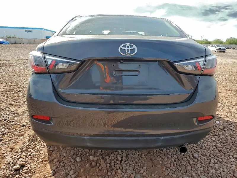 2017 TOYOTA YARIS IA   