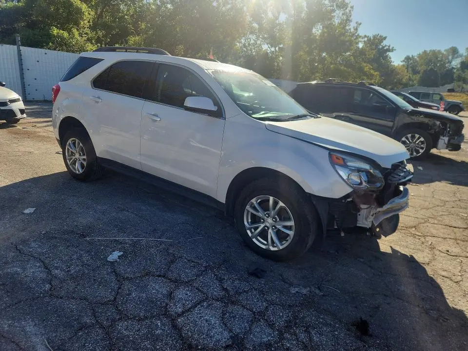 2017 CHEVROLET EQUINOX LT  