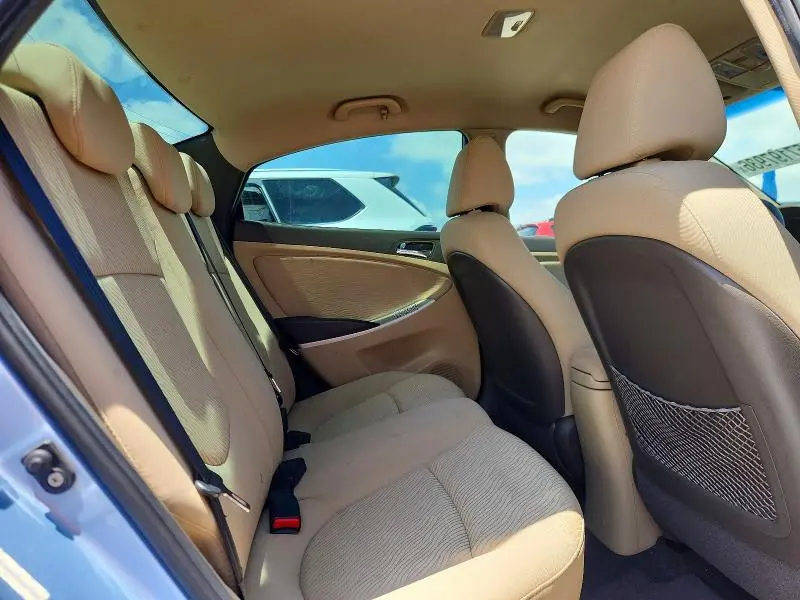 2012 HYUNDAI ACCENT GLS  