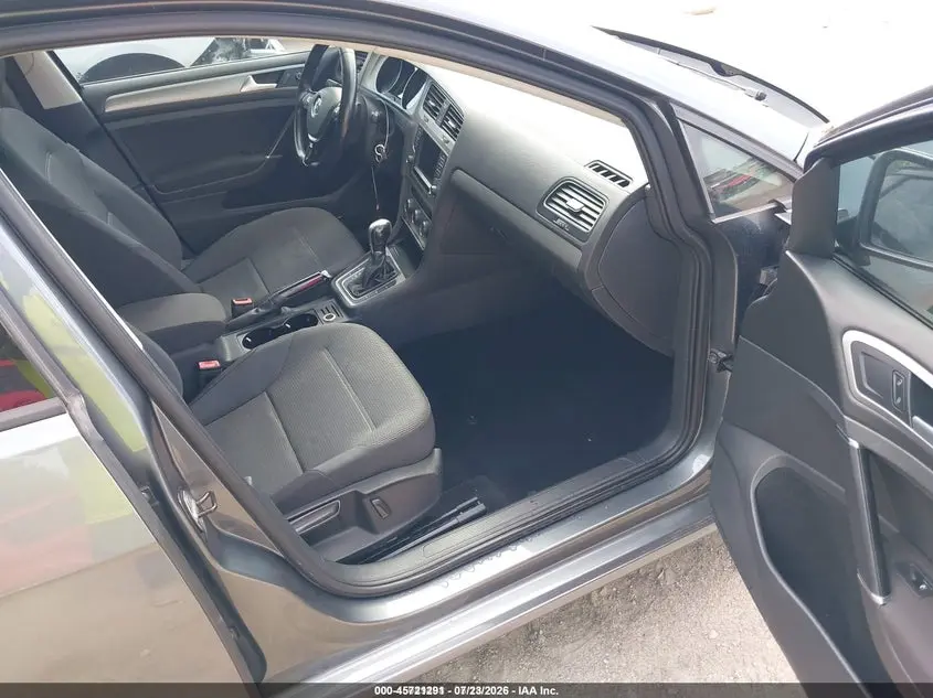 2016 VOLKSWAGEN GOLF TSI S 4-DOOR