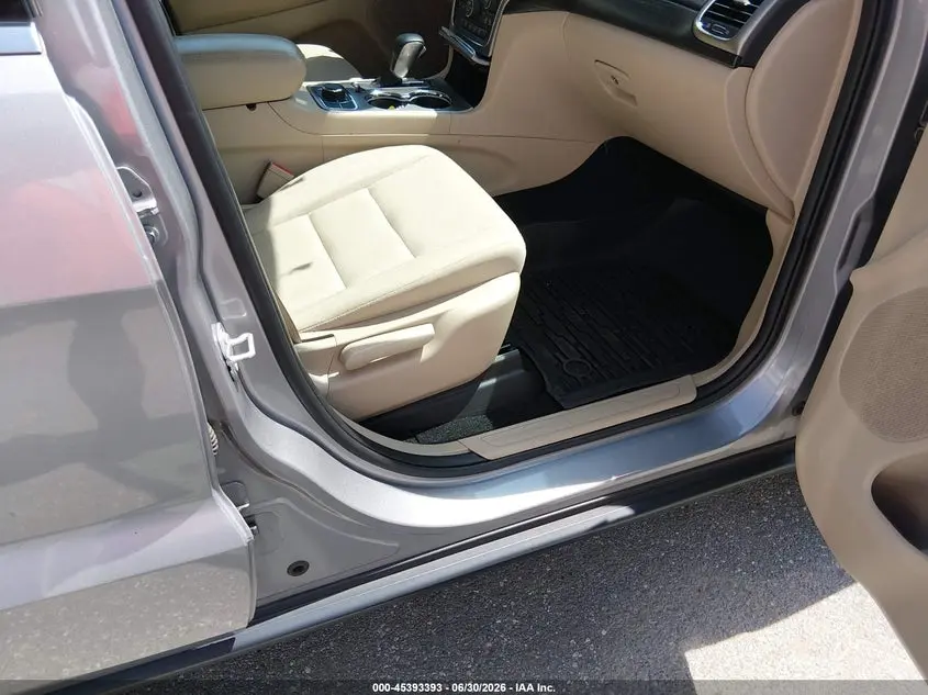 2019 JEEP GRAND CHEROKEE LAREDO E 4X4