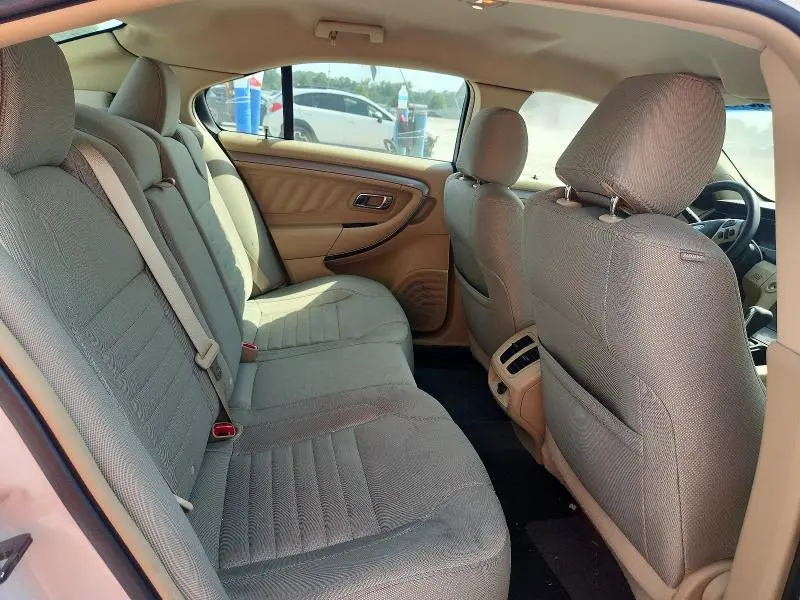 2013 FORD TAURUS SE  