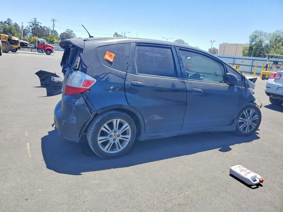 2011 HONDA FIT SPORT  