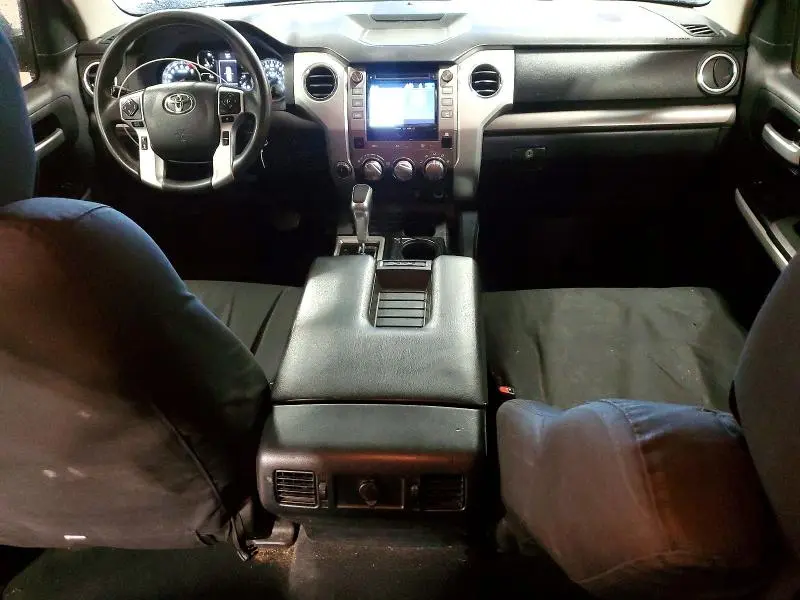 2018 TOYOTA TUNDRA CREWMAX SR5  