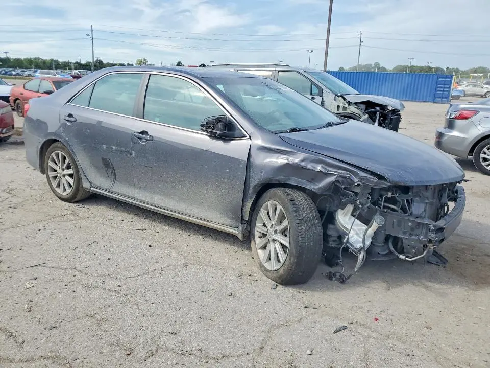 2013 TOYOTA CAMRY XLE V6  