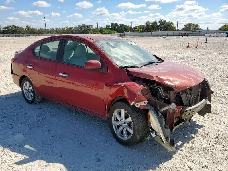 2014 NISSAN VERSA   
