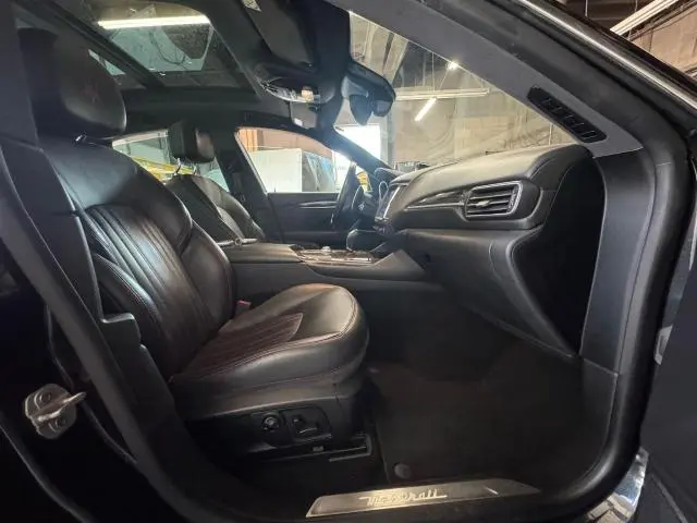 2017 MASERATI LEVANTE S LUXURY  