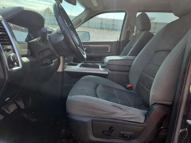 2014 RAM 1500 SLT  