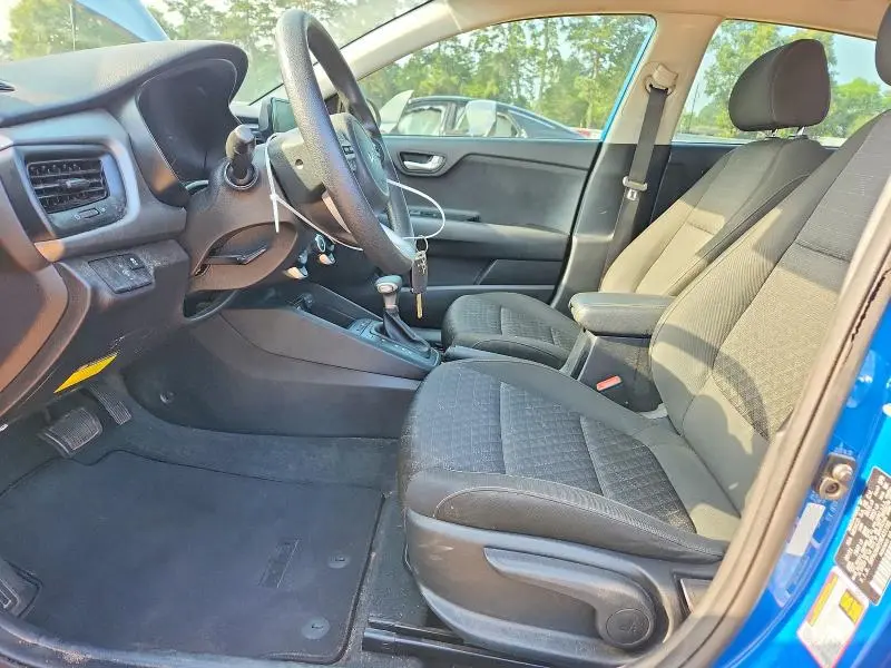 2022 KIA RIO S  