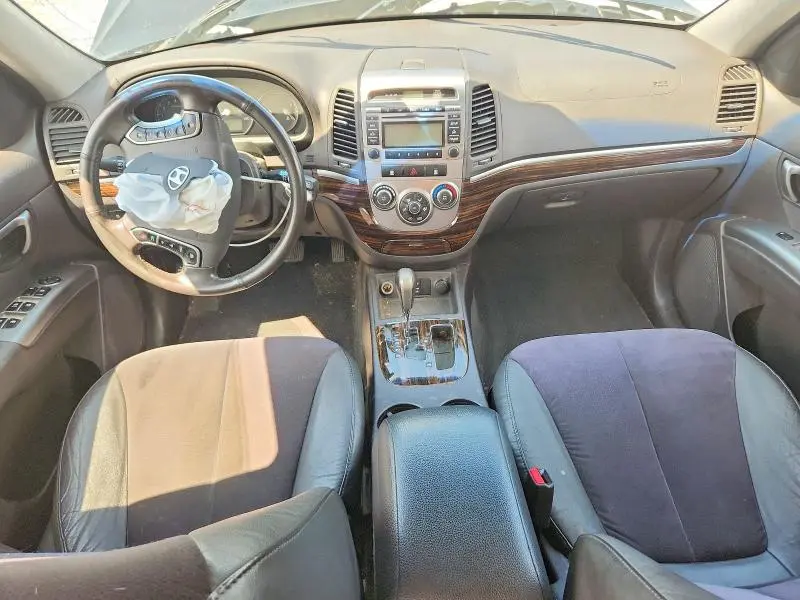 2010 HYUNDAI SANTA FE SE  