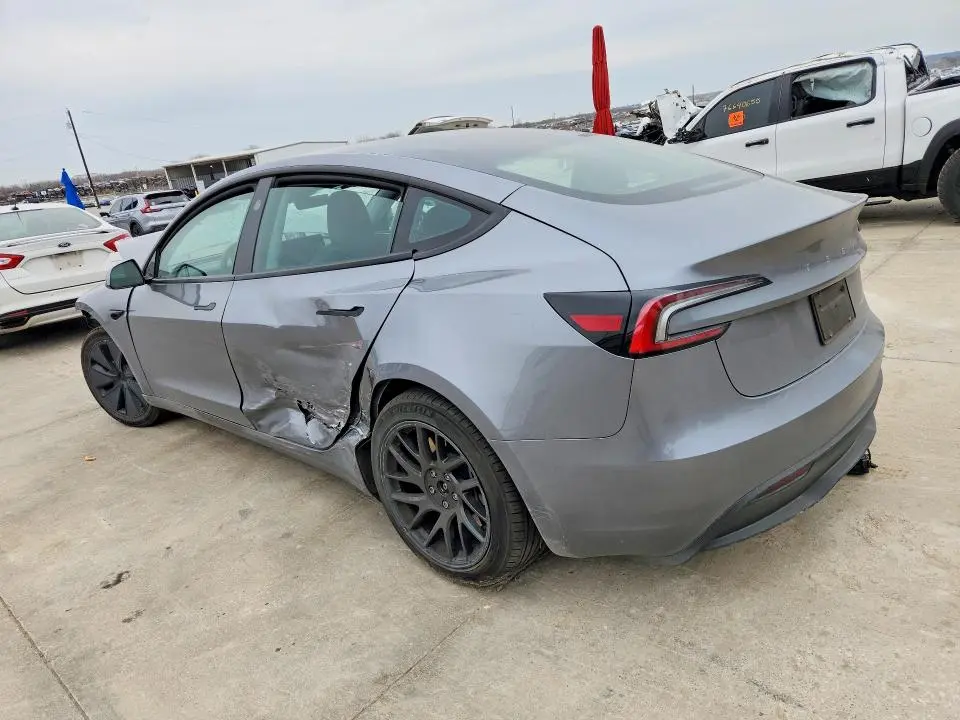 2025 TESLA MODEL 3   
