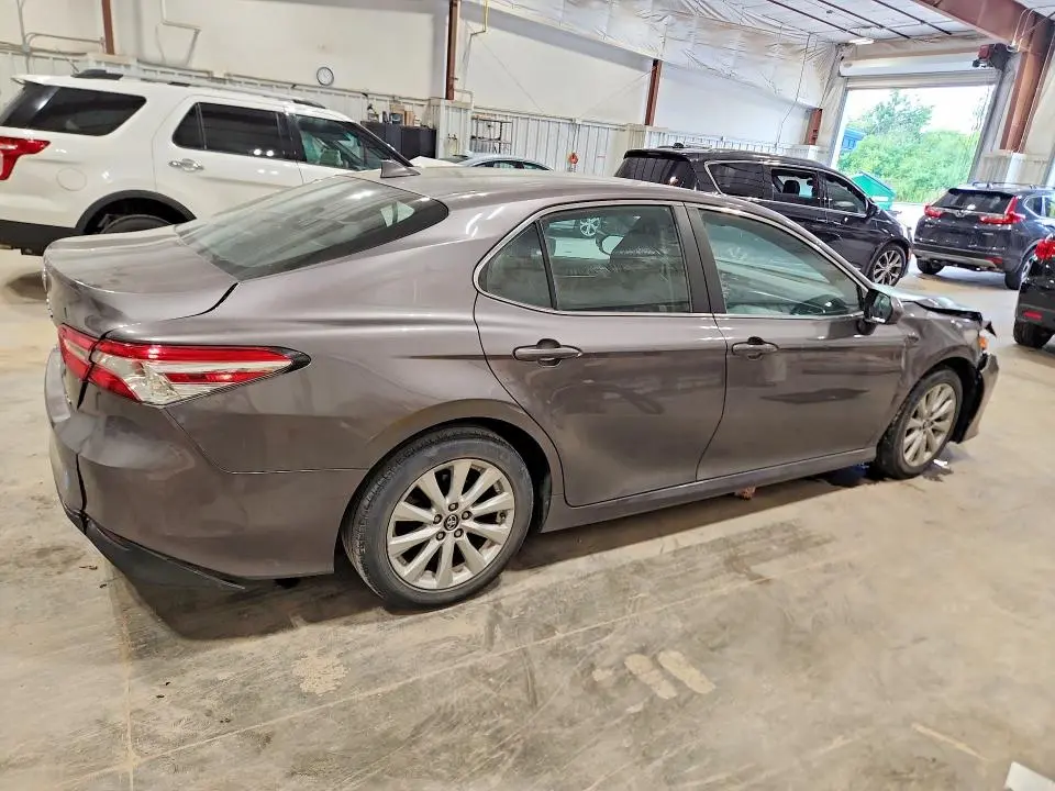 2019 TOYOTA CAMRY LE  