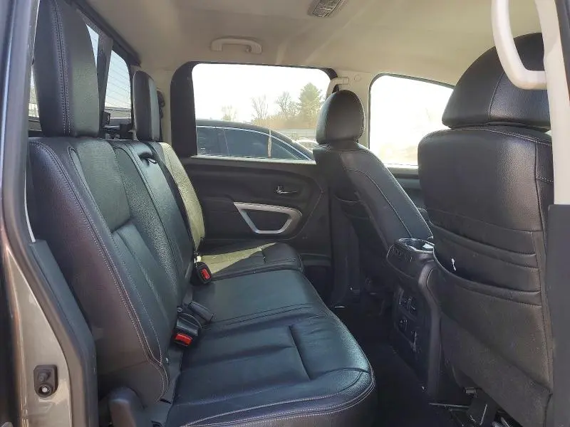 2018 NISSAN TITAN SL  