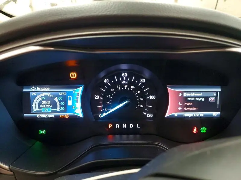 2019 FORD FUSION SE  