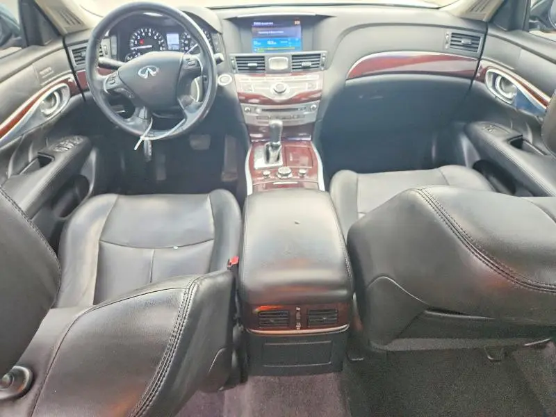 2016 INFINITI Q70L 3.7  