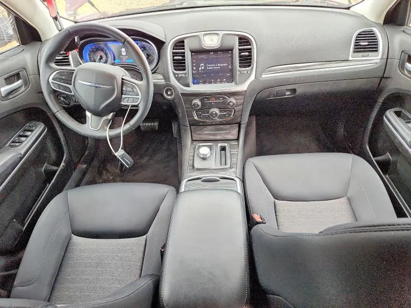 2018 CHRYSLER 300 TOURING  