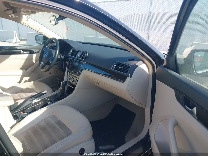 2014 VOLKSWAGEN PASSAT 1.8T SEL PREMIUM