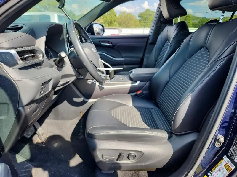 2021 TOYOTA HIGHLANDER XSE  