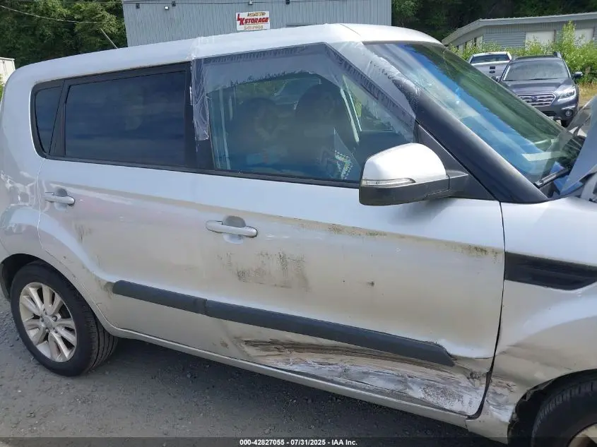 2013 KIA SOUL +