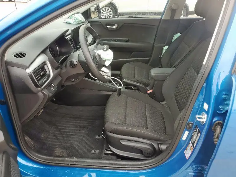 2022 KIA RIO LX  