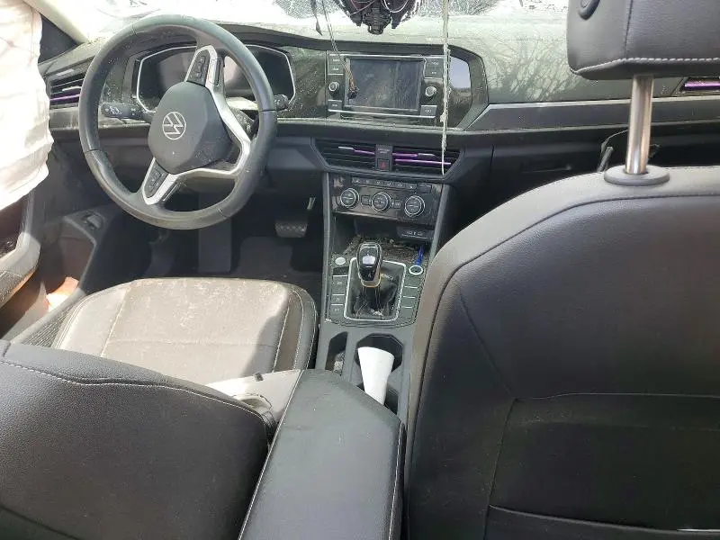 2024 VOLKSWAGEN JETTA SE  