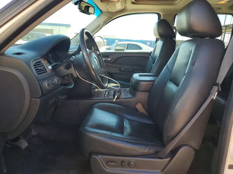 2013 CHEVROLET AVALANCHE LTZ  