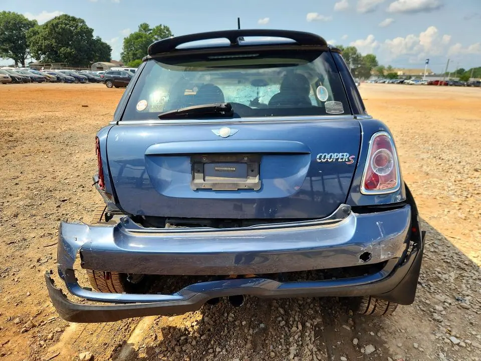 2011 MINI COOPER S  