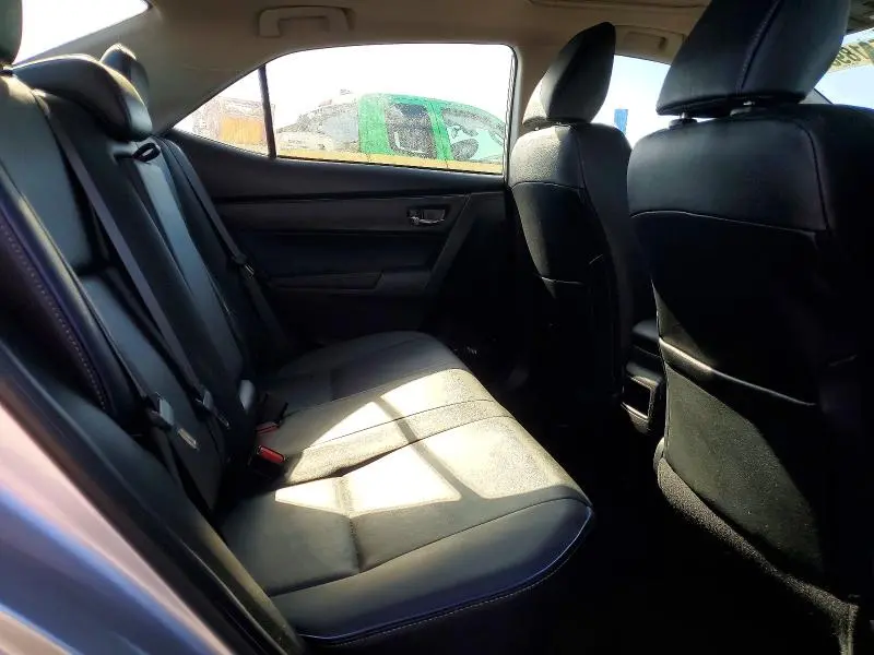 2018 TOYOTA COROLLA XSE  