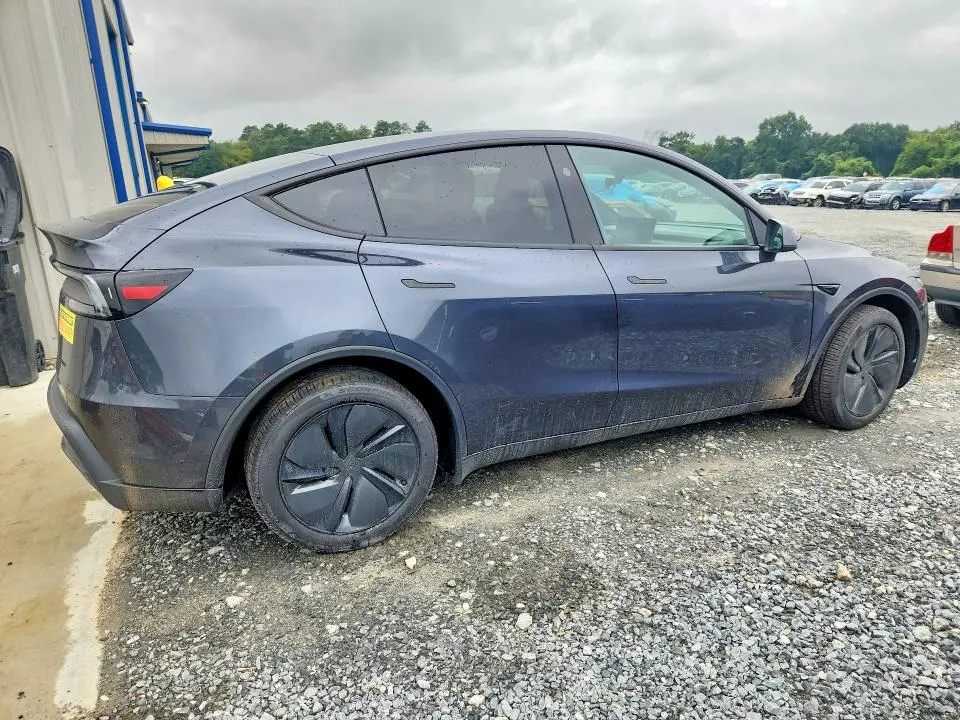 2026 TESLA MODEL Y   