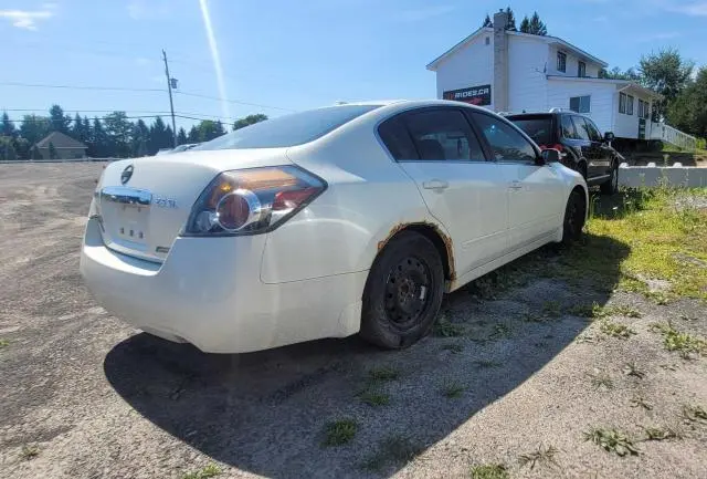 2010 NISSAN ALTIMA BASE  