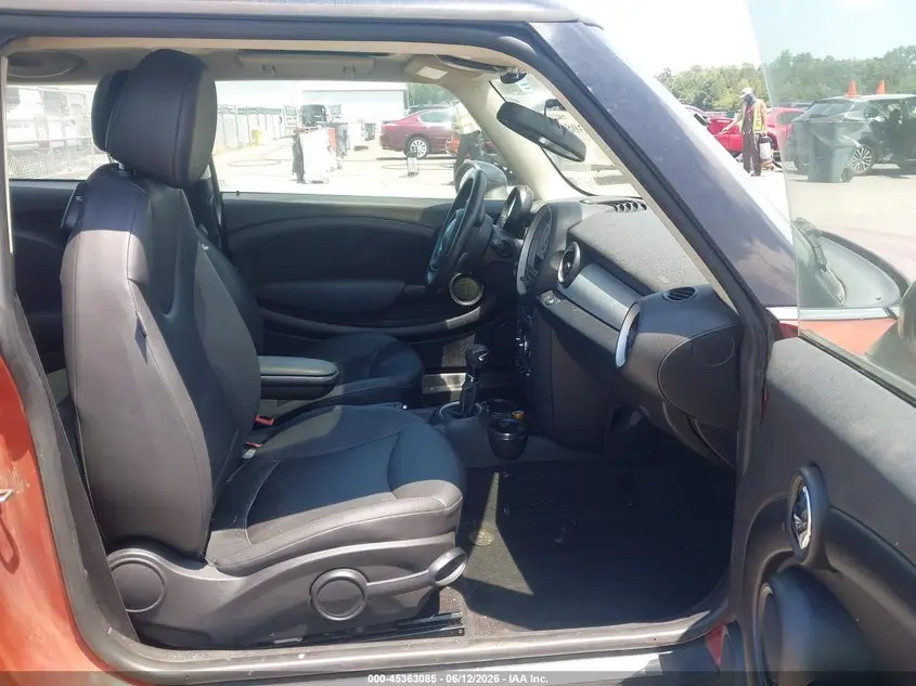2013 MINI HARDTOP COOPER