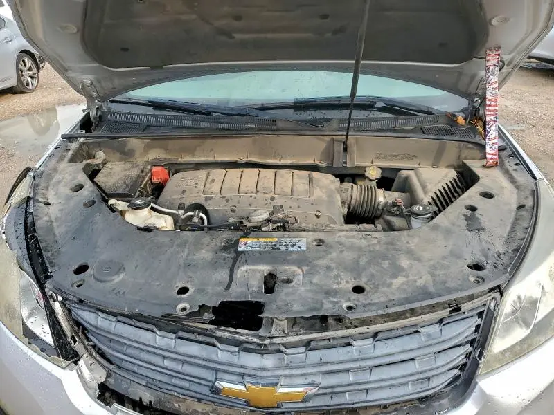 2014 CHEVROLET TRAVERSE LS  