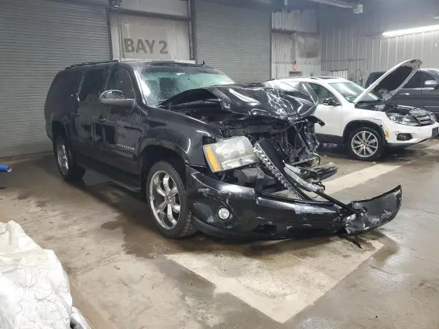 2011 CHEVROLET SUBURBAN K1500 LT  
