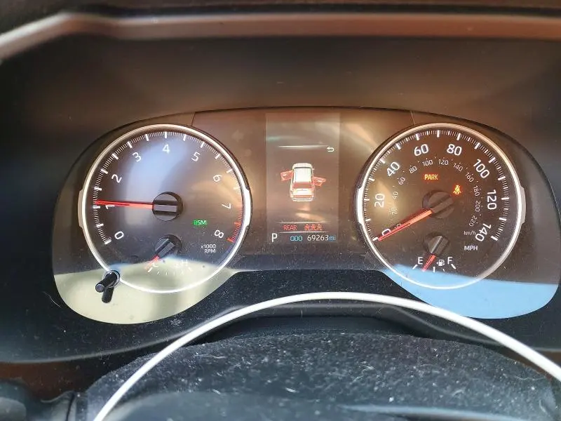 2019 TOYOTA RAV4 XLE  