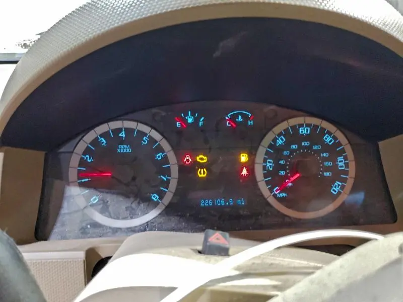 2010 FORD ESCAPE LIMITED  