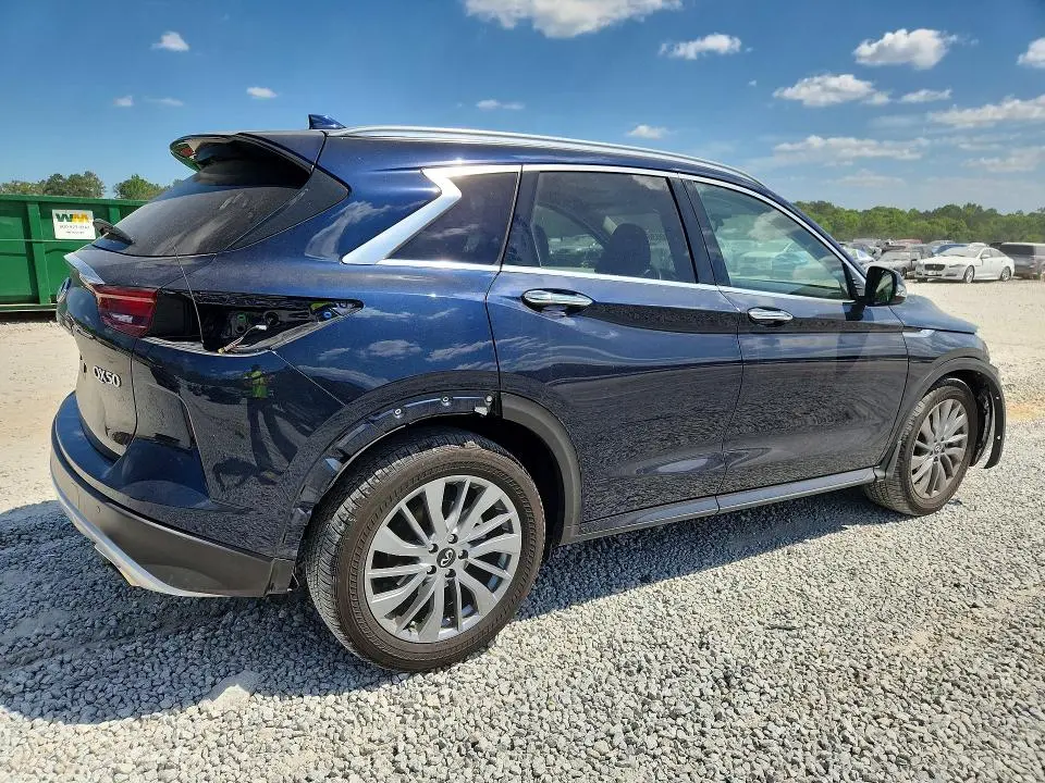 2024 INFINITI QX50 LUXE  