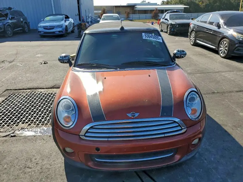 2012 MINI COOPER   