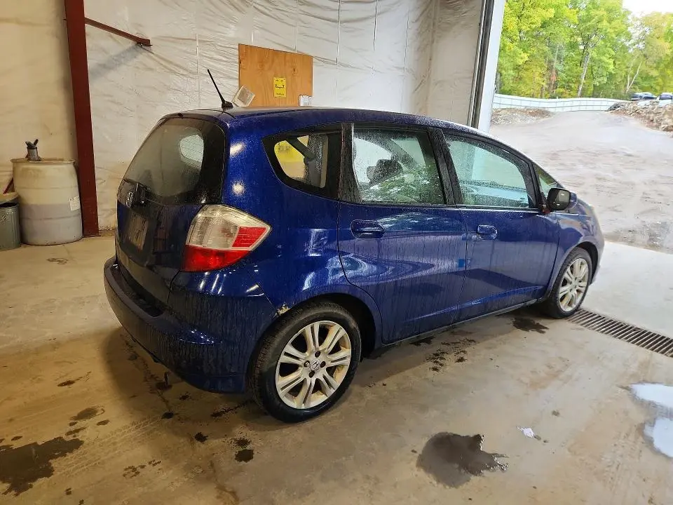 2013 HONDA FIT   