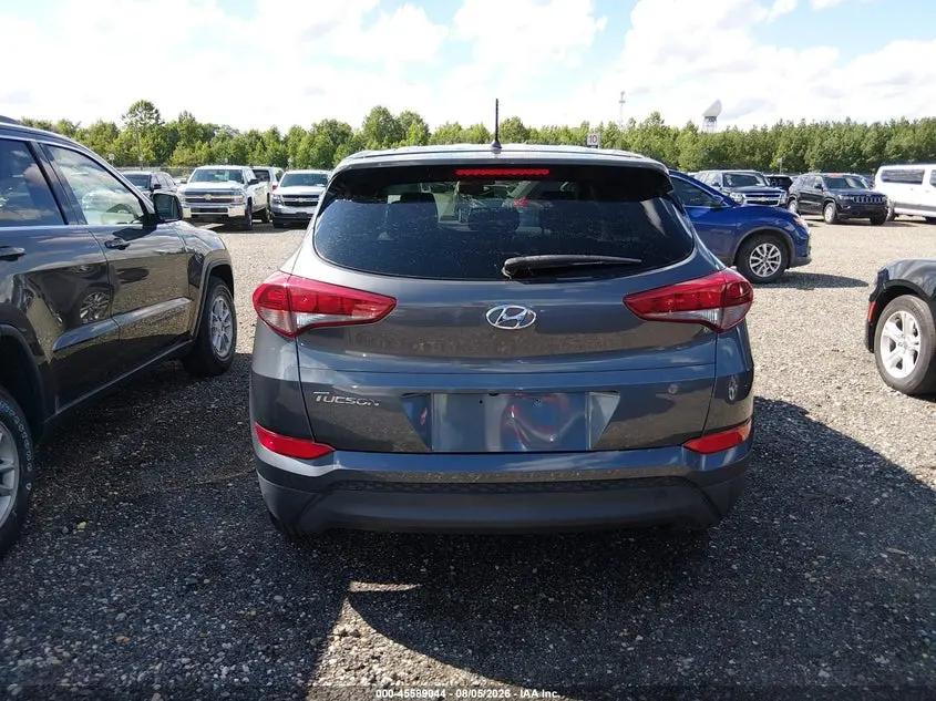 2018 HYUNDAI TUCSON SE
