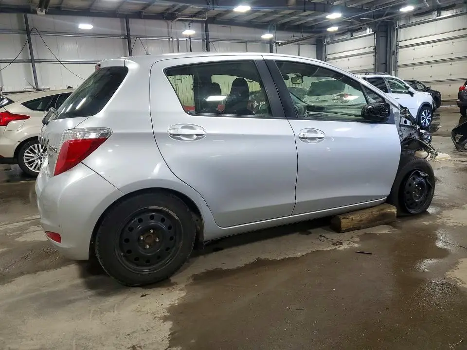 2012 TOYOTA YARIS 5-DOOR LE  