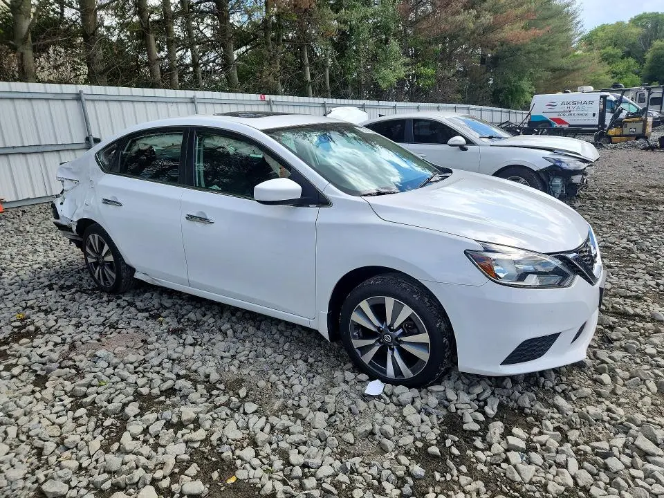 2019 NISSAN SENTRA SV  