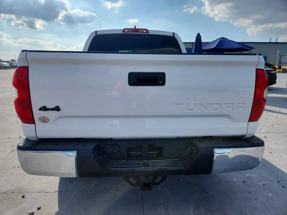2021 TOYOTA TUNDRA SR5  