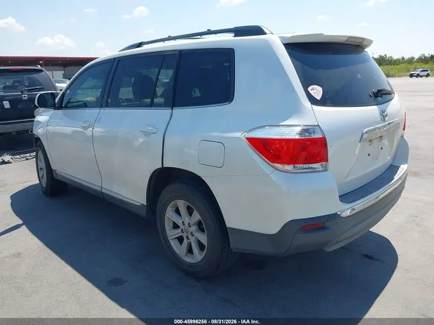 2013 TOYOTA HIGHLANDER SE V6